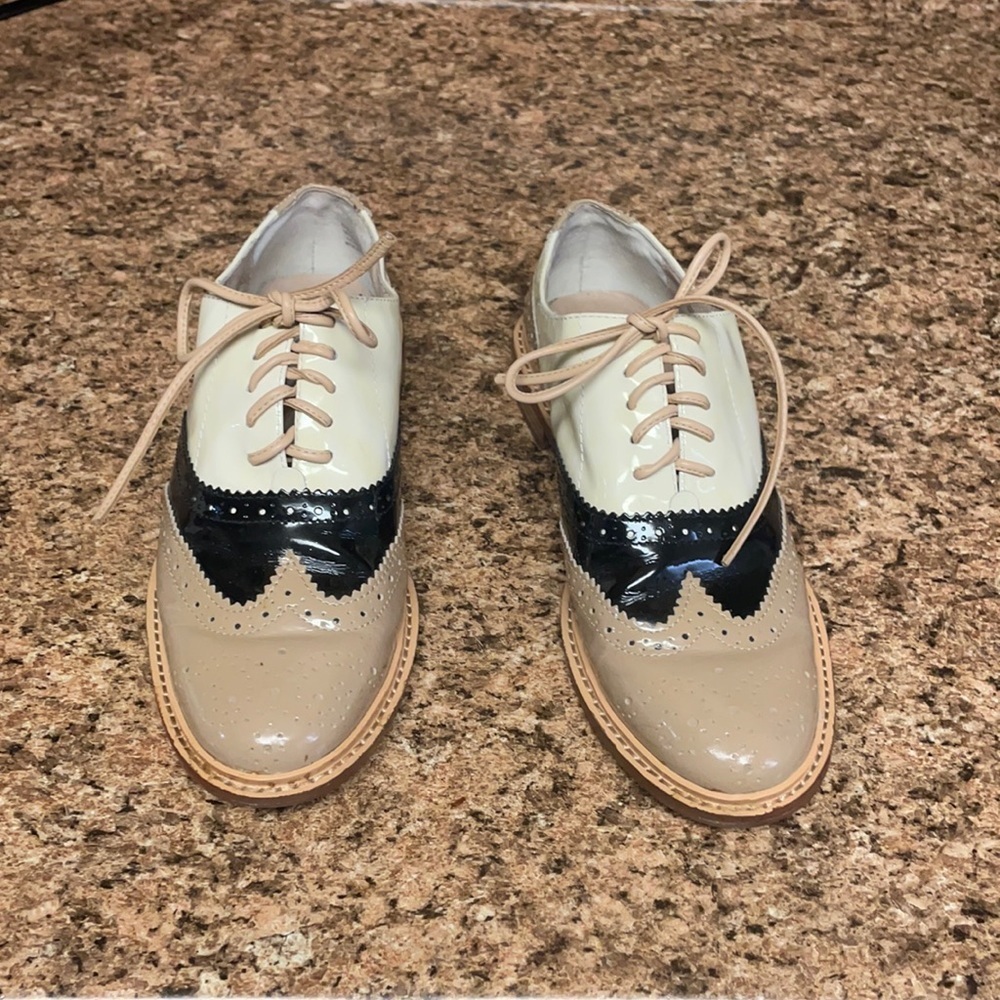 Ladies HALOGEN PATEN LEATHER SHOES